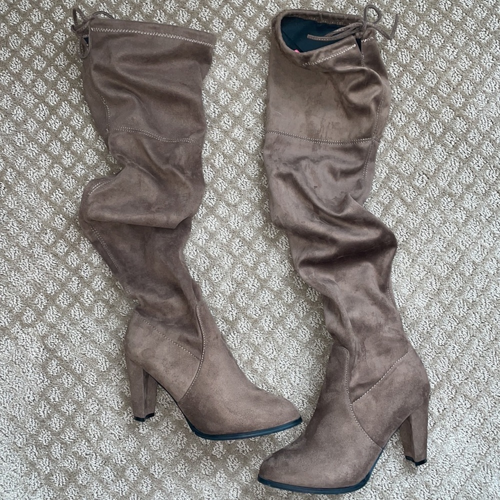 Taupe Ultra-suede Knee High boots zip and tie for versatile style. Size: 7.5